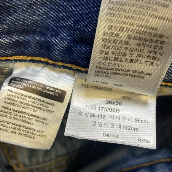 Levi Strauss 550 (38X30) - Picture 5 of 7